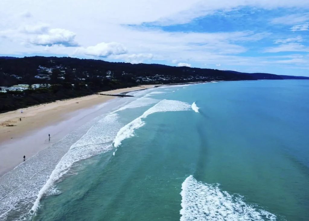 Lorne surfing beach